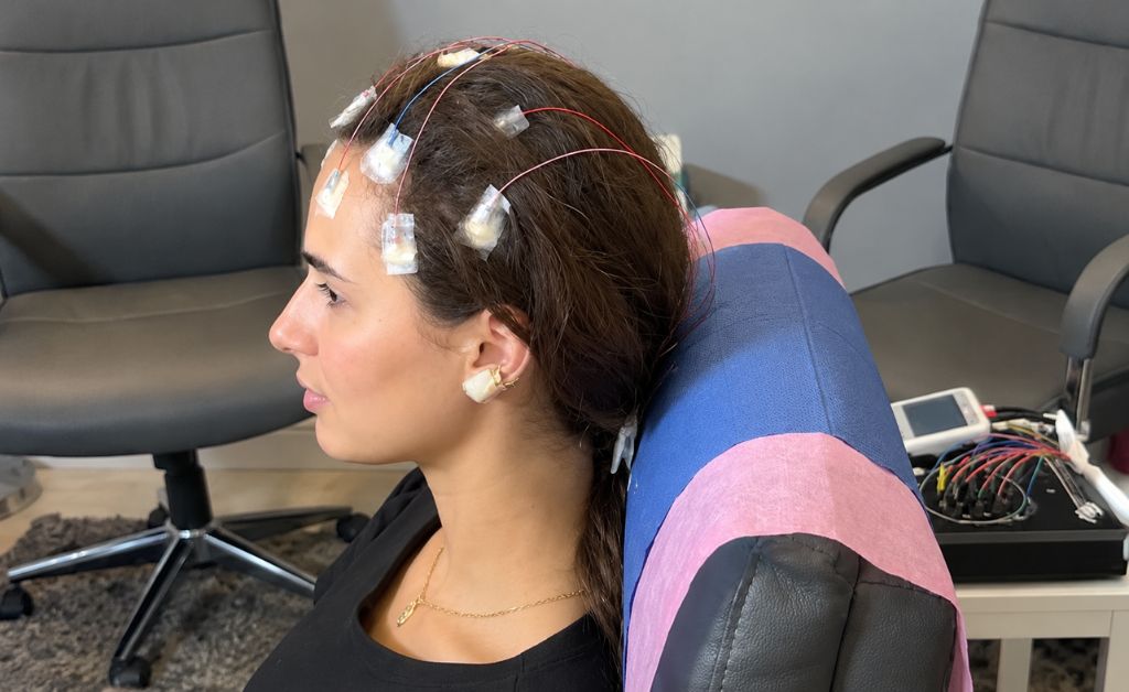 Train Your Brain Like a Muscle: How Neurofeedback Therapy Is Changing Mental Health and Sleep Treatment